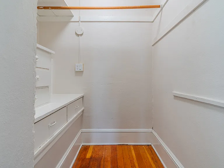 Bedroom walk-in closet