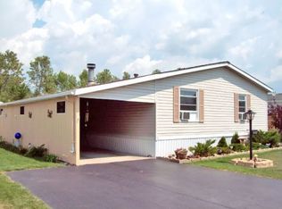 1150 Lockwood Dr, Lockport, NY 14094