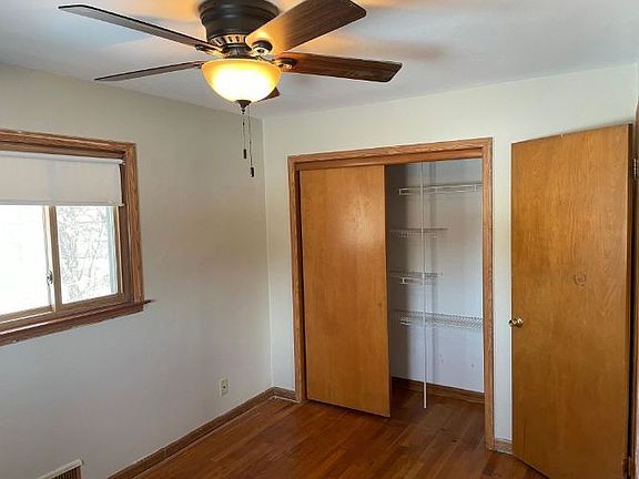 3rd image of 3710 Connecticut Dr