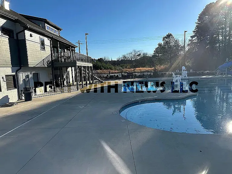 529 Eversden Dr — Photo 32