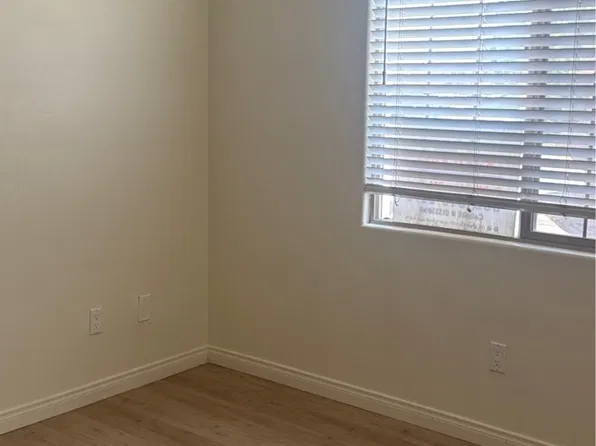 3815 Europa Ln, Bakersfield, CA 93312