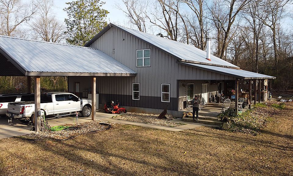 2nd image of 1049 Ma County Rd #3636