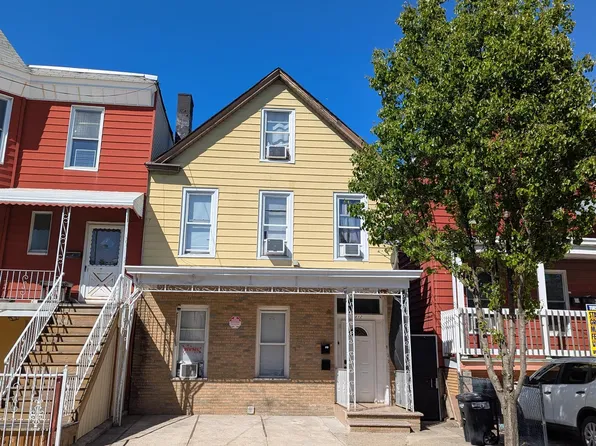 412 11th St #2, Union City, NJ 07087