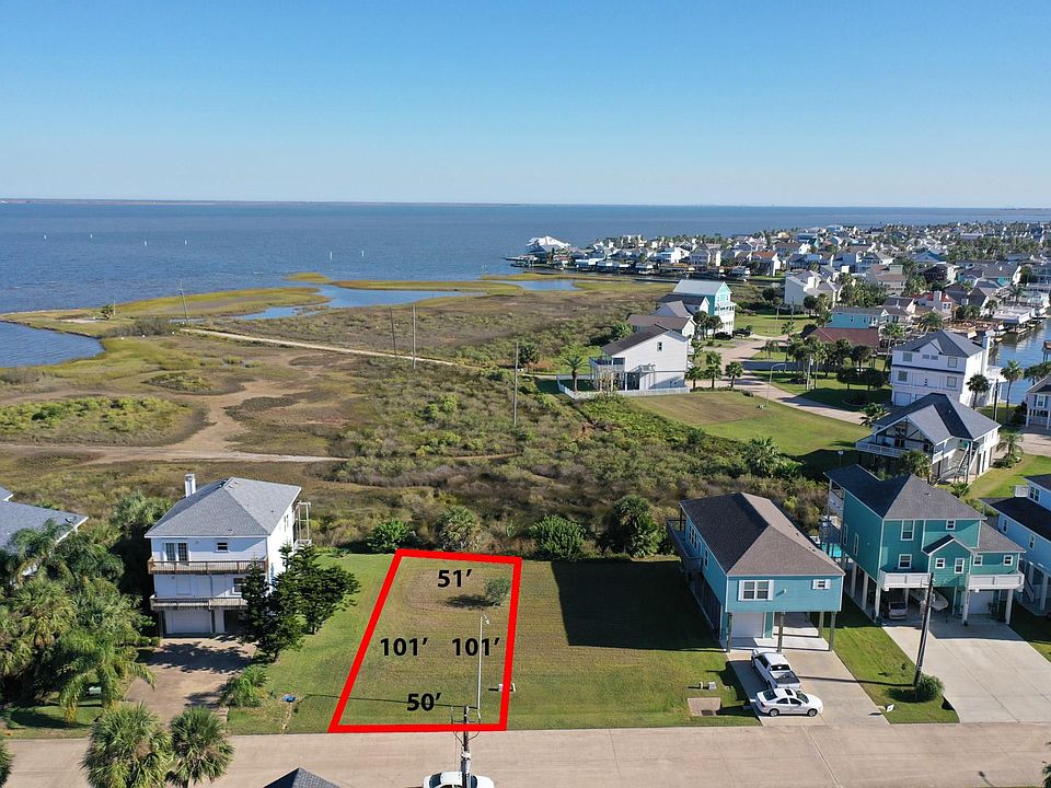 1st image of 22522 Bay Point Dr