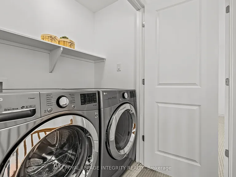 691 Capricorn Cir — Photo 23