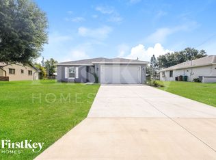 133 NE 9th Ct, Cape Coral, FL 33909