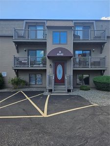 59 Village Ct UNIT 59, West Warwick, RI, 02893