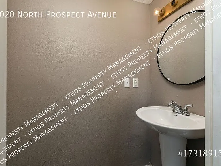 2020 N Prospect Ave — Photo 6