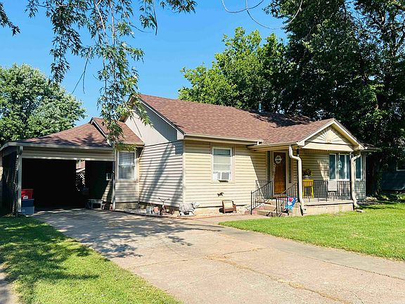 2nd image of 129 N Freeborn St