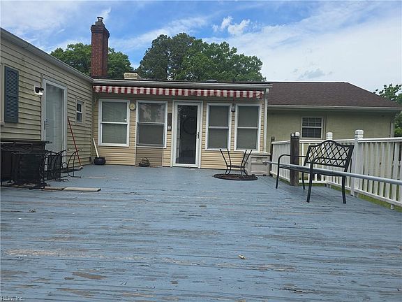 5th image of 6 Montclare Pl