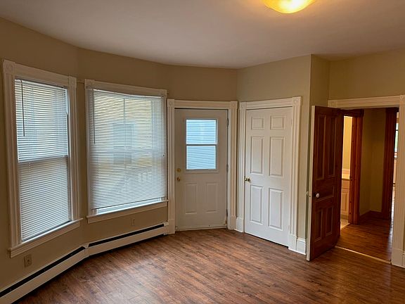 4th image of 51 Upper Prince St