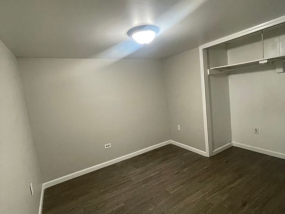 4th image of 214 Chambers St #3
