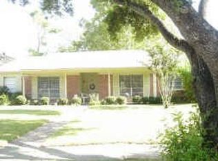 5718 Bankside Dr, Houston, TX 77096