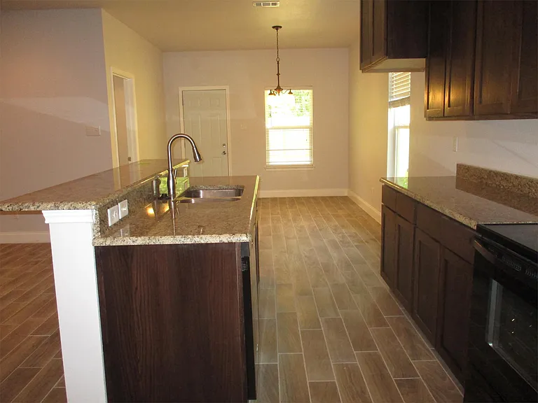 1903 Morgan St — Photo 20