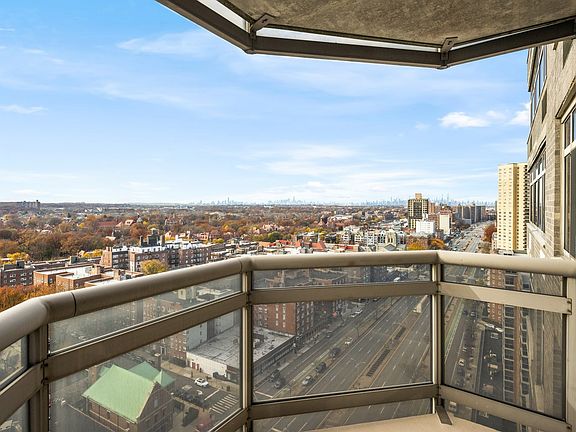 4th image of 112-01 Queens Blvd #2106