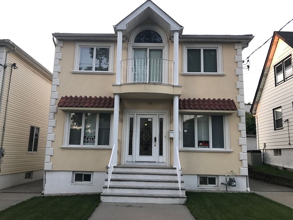 1st image of 11 Llewellyn Pl