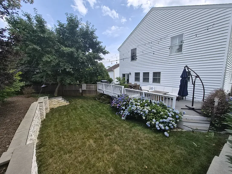 708 Genessee St — Photo 36