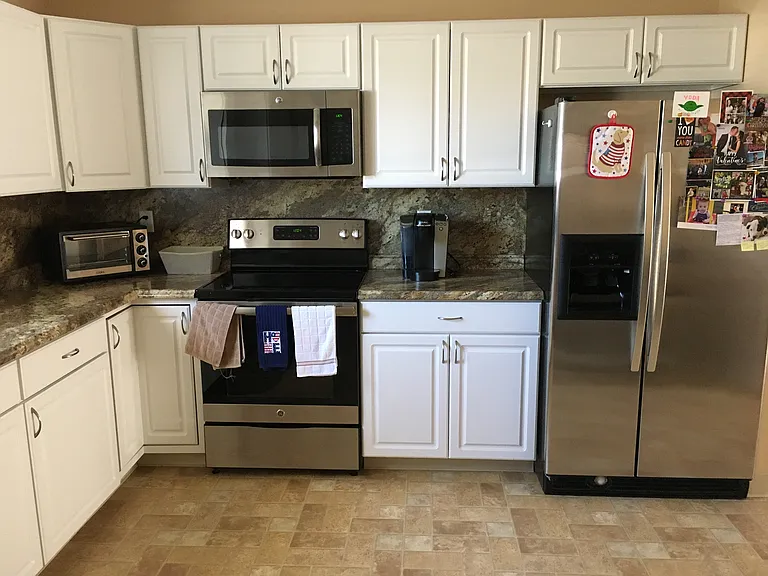 260 Richard St #4 — Photo 8
