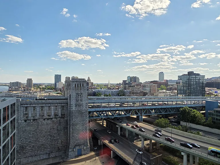 252 N Christopher Columbus Blvd #1602 — Photo 5