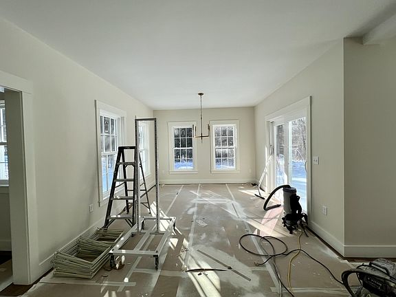 4th image of 2 Osprey Ln