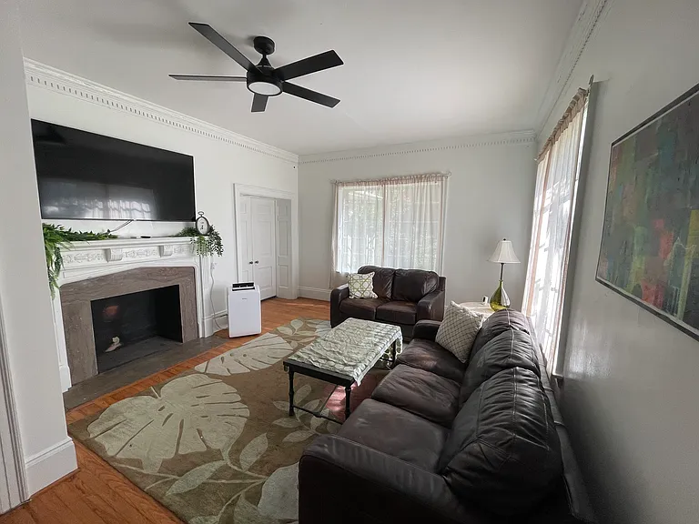 1305 N Queen St — Photo 7