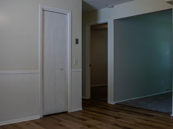 5th image of 3311 Division Ave SW