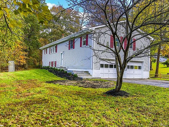 2nd image of 74 Lakeside Dr