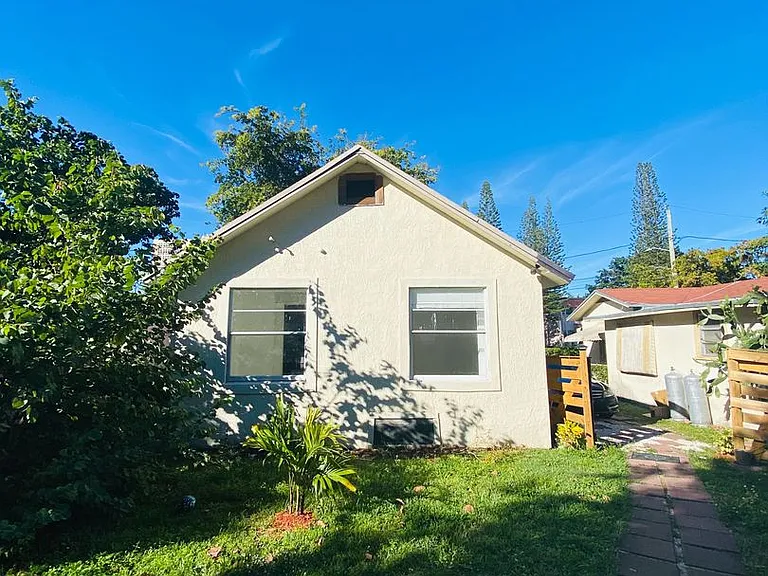 2230 NW 51st Ter — Photo 18