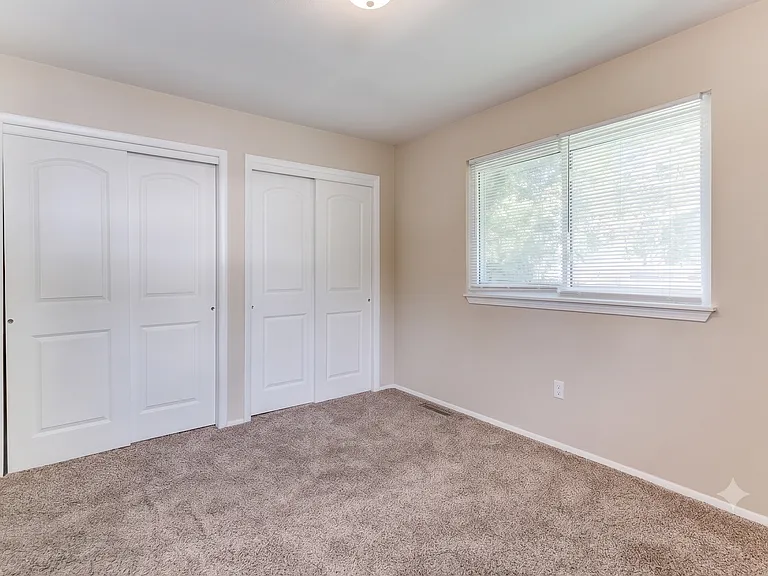 4203 W Pine St — Photo 8