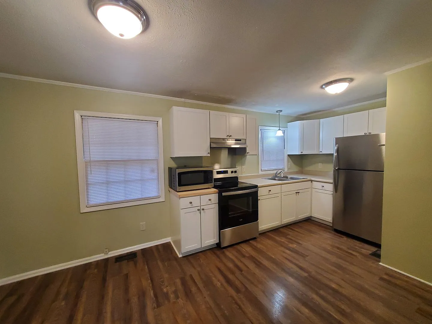 202 Bertram Place ~ Loch Lomond — Photo 3