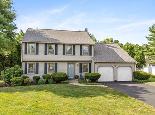 9 Newbridge Cir, Cheshire, CT 06410