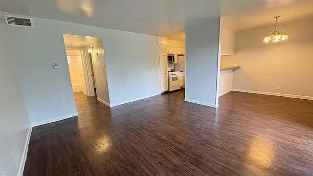 Westwinds Apartments — Photo 5