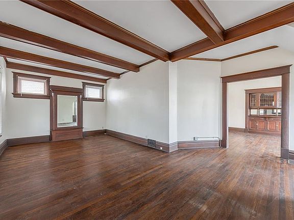 5th image of 701 N 24th St