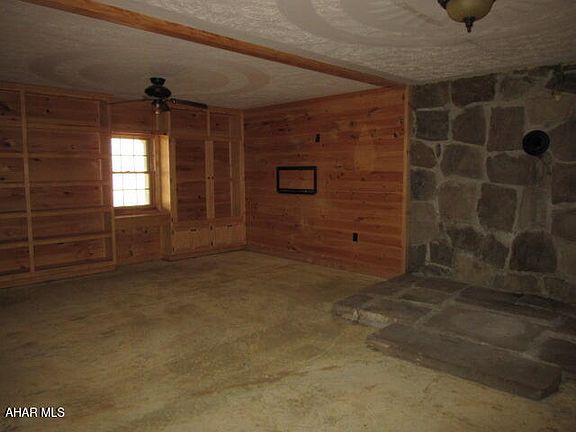 4th image of 5108 Saint Hubert Hollow Rd