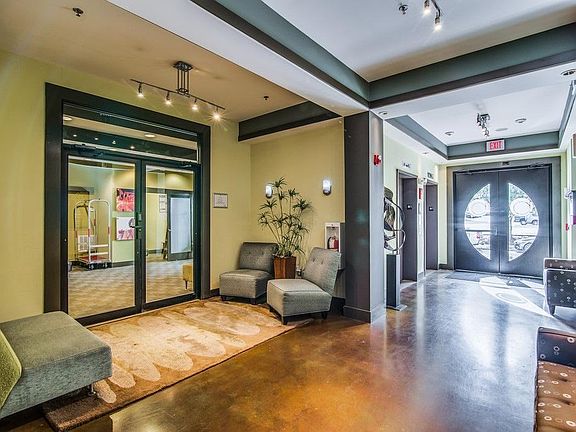 2nd image of 3000 Vanderbilt Pl APT 231