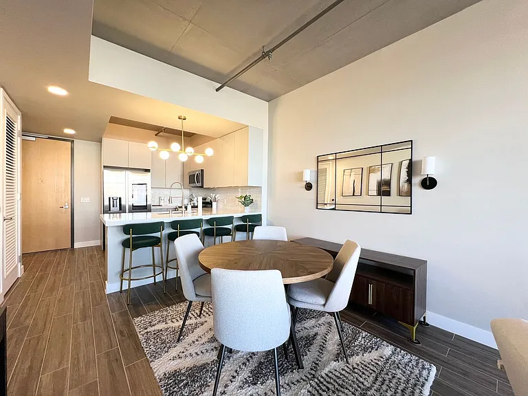 353 E Bonneville Ave #619 — Photo 5