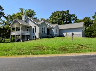 408 Ookedaliya Pl, Loudon, TN 37774