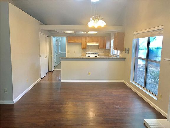 2nd image of 7607 Harbor Dr