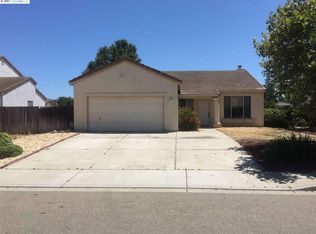 493 Beaulieu Ln, Oakley, CA 94561
