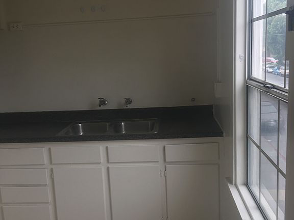 2nd image of 555 Pacific Ave APT 5
