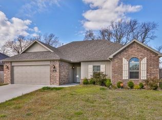 1229 Blue Willow Ave, Fayetteville, AR 72701