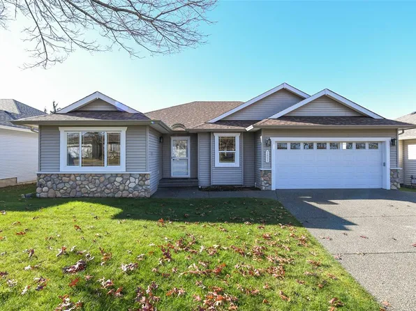 2451 Idiens Way, Courtenay, BC V9N 9J4