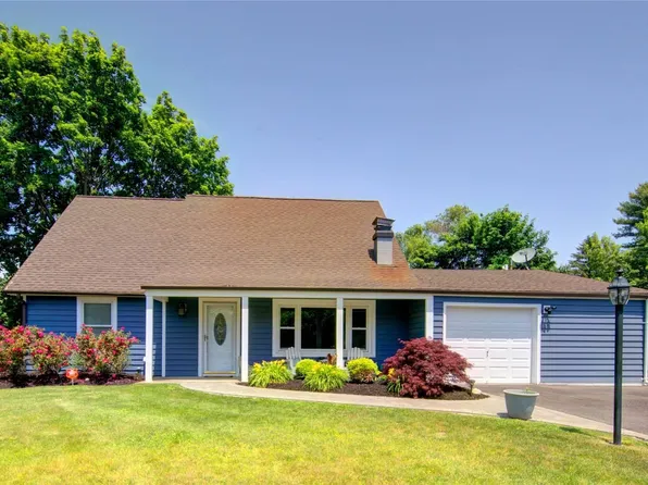 35 Millbrook Drive, Stony Brook, NY 11790