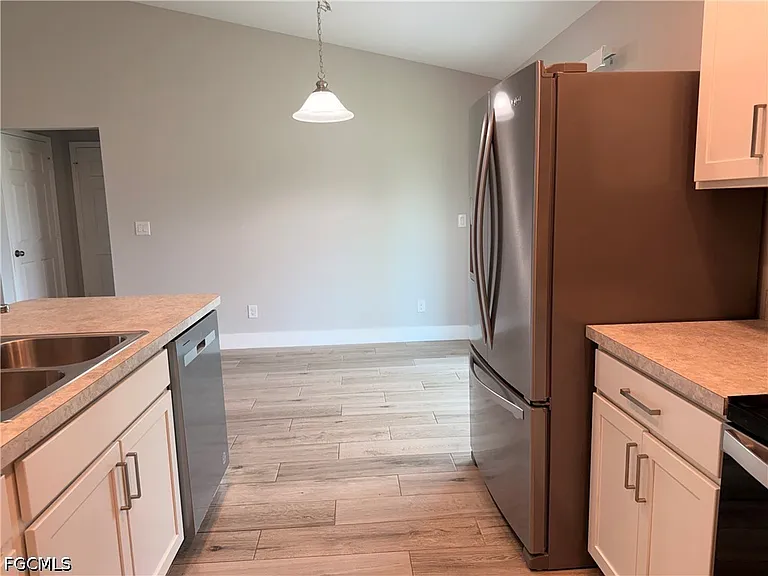 3214 NE 14th Place Cpe — Photo 9