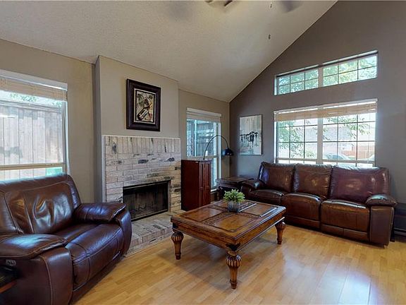 5th image of 1812 Sunflower Ln