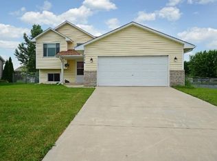 2024 Parkside St, Cologne, MN 55322