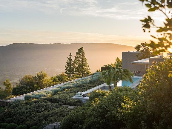 2nd image of 2947 Cavedale Road