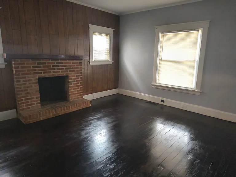 30 W 36th St #1 — Photo 2