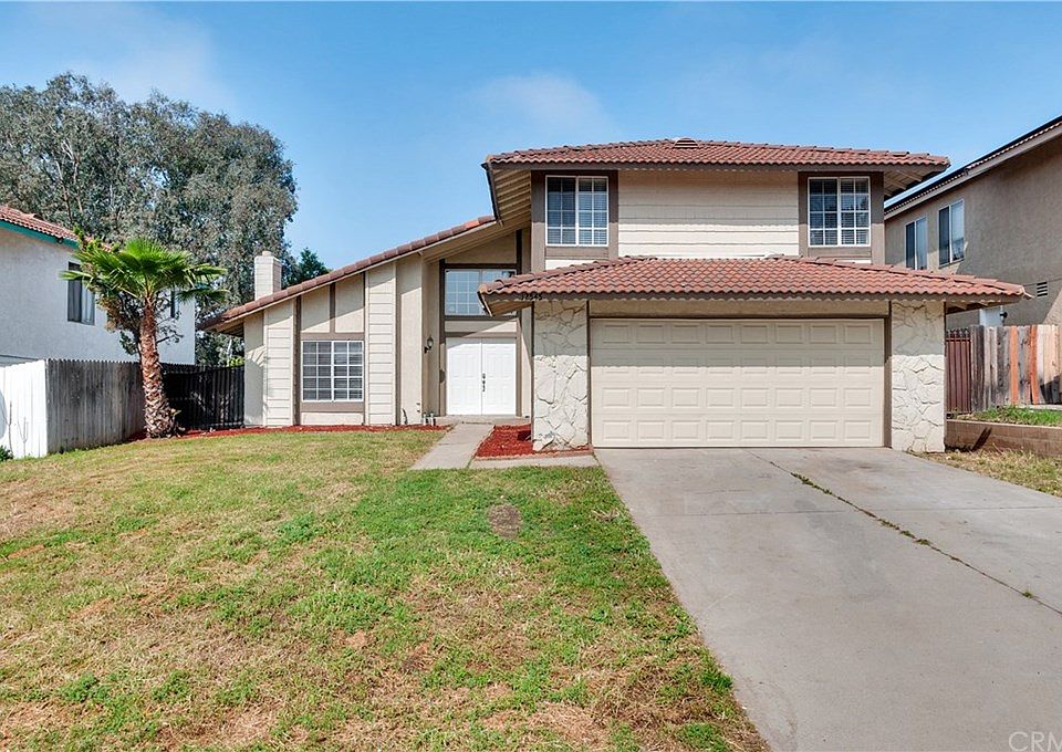 1st image of 12545 Broadleaf Ln
