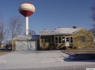 915 E 2nd St, Redwood Falls, MN 56283